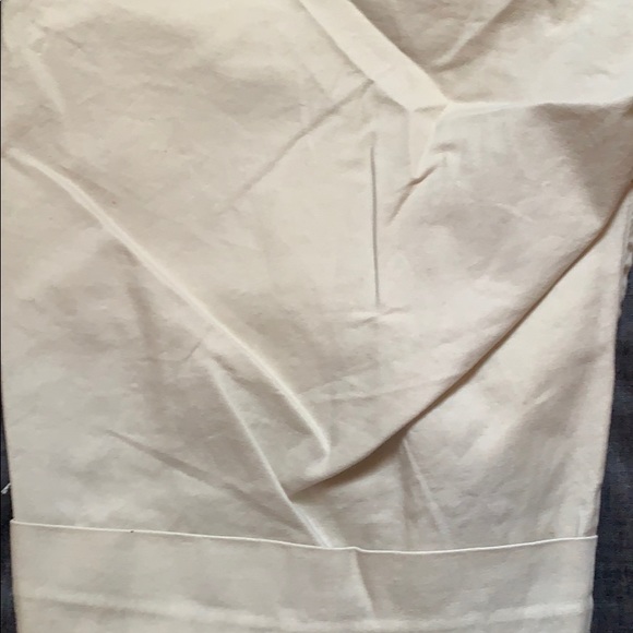 Bermuda shorts - Picture 8 of 10